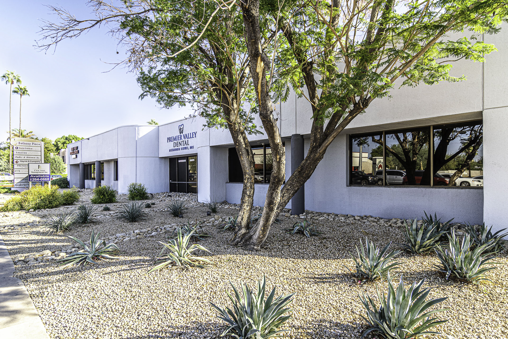 727 E Bethany Home Rd, Phoenix, AZ for sale Primary Photo- Image 1 of 1