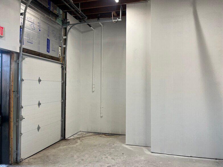 1280-1290 Warwick Ave, Warwick, RI à louer - Photo intérieure - Image 3 de 7