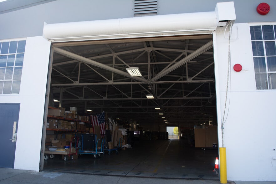 5027 Roberts Ave, Mcclellan, CA for lease - Building Photo - Image 3 of 10