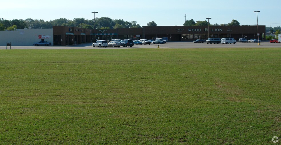 8139 Cliffdale Rd, Fayetteville, NC for sale - Primary Photo - Image 1 of 1