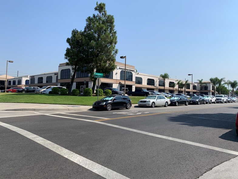 245-259 E Redlands Blvd, San Bernardino, CA for lease - Building Photo - Image 2 of 11