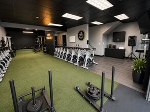 861 Harold Pl, Chula Vista, CA for lease Interior Photo- Image 2 of 6