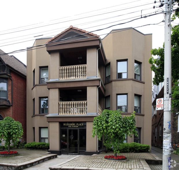336 Clinton St, Toronto, ON à vendre - Photo du bâtiment - Image 2 de 18