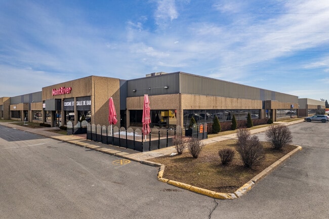 Plus de détails pour 9900-9942 Ch de la Côte-de-Liesse, Montréal, QC - Bureau à louer