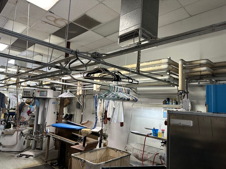 17827-17883 Colima Rd, City Of Industry, CA à louer - Photo intérieure - Image 2 de 14