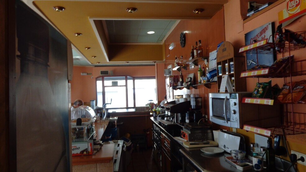 Retail in Elda, Alicante for sale - Interior Photo - Image 3 of 6