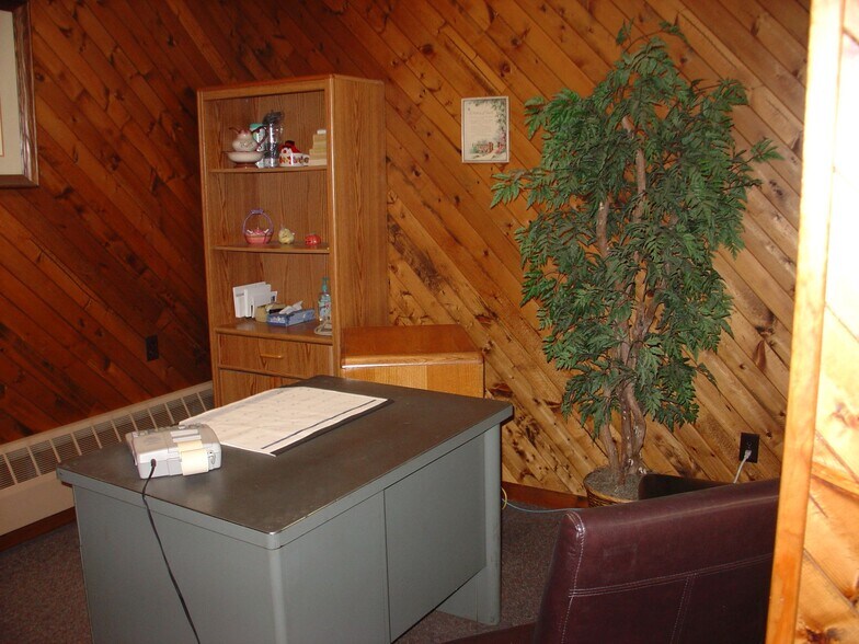 41 Main St, Montello, WI for sale - Building Photo - Image 3 of 17