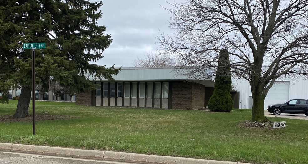 3850 Capital City Blvd, Lansing, MI for lease - Building Photo - Image 1 of 9