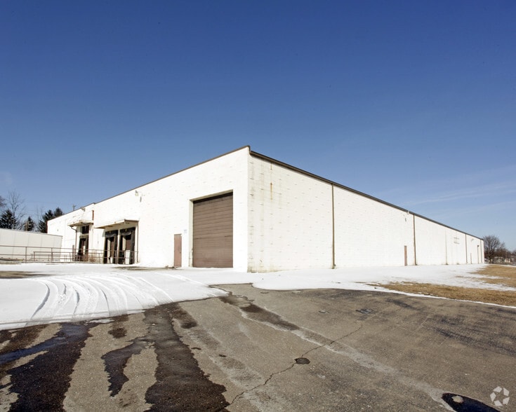 350 S Mill St, Plymouth, MI for lease - Building Photo - Image 3 of 9