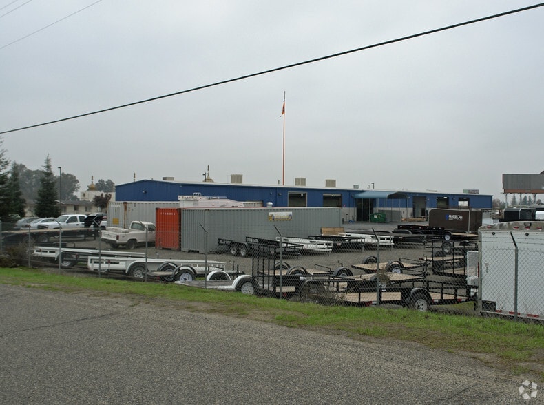 4444 E Lincoln Ave, Fresno, CA for sale - Primary Photo - Image 2 of 7