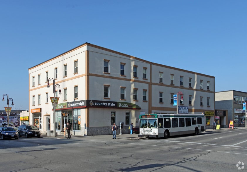 62-68 King St W, Oshawa, ON à louer - Photo principale - Image 1 de 16