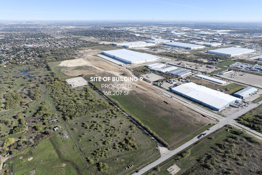 9500 Hemphill St, Fort Worth, TX à louer - Photo du bâtiment - Image 3 de 6