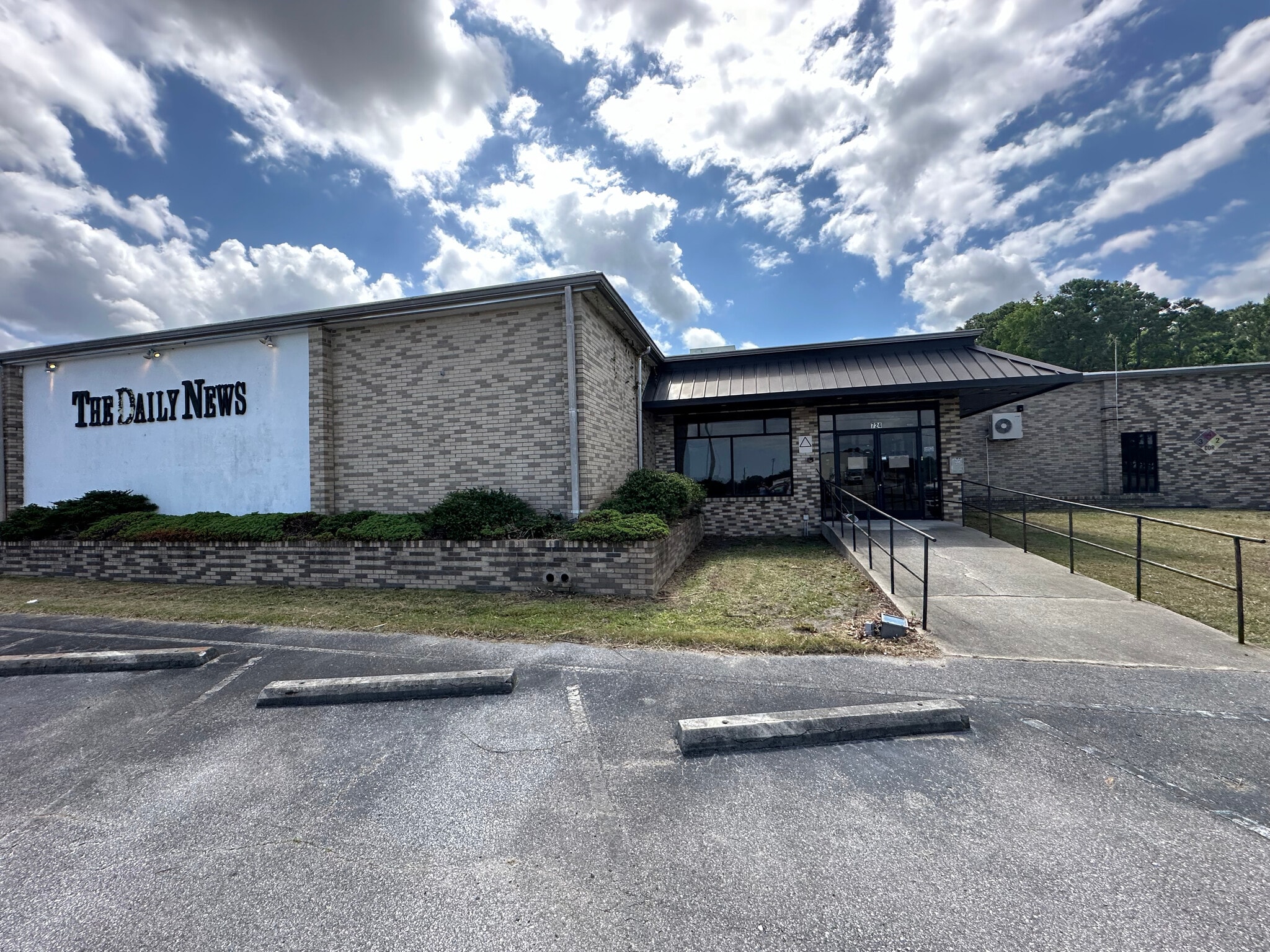 724 Bell Fork Rd, Jacksonville, NC for sale Primary Photo- Image 1 of 20