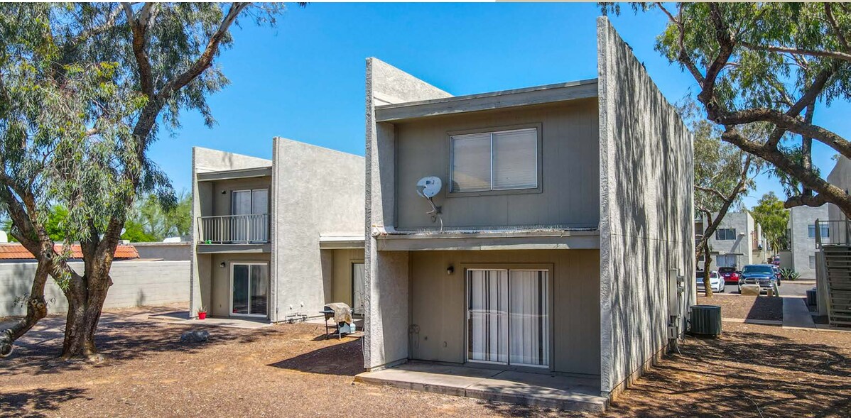 2801 E Marconi Ave, Phoenix, AZ à vendre Photo du bâtiment- Image 1 de 1