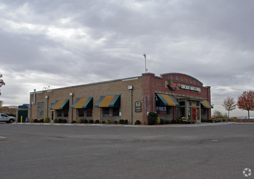 2102 Telshor Ct, Las Cruces, NM à vendre - Photo du bâtiment - Image 2 de 16