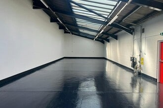 22 John Brannan Way, Bellshill for lease Interior Photo- Image 1 of 3