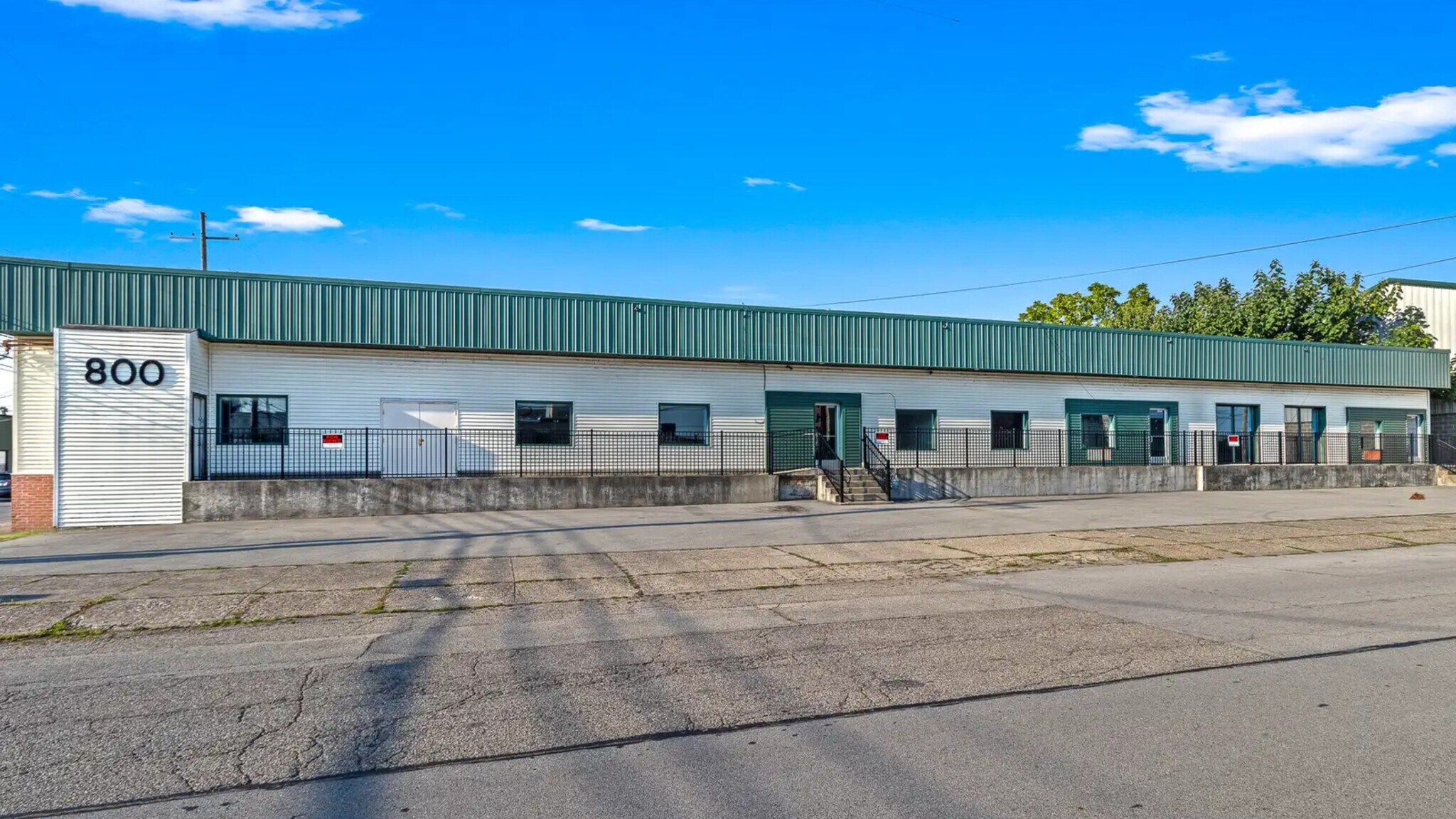 800 Cawthon St, Louisville, KY for sale Building Photo- Image 1 of 17