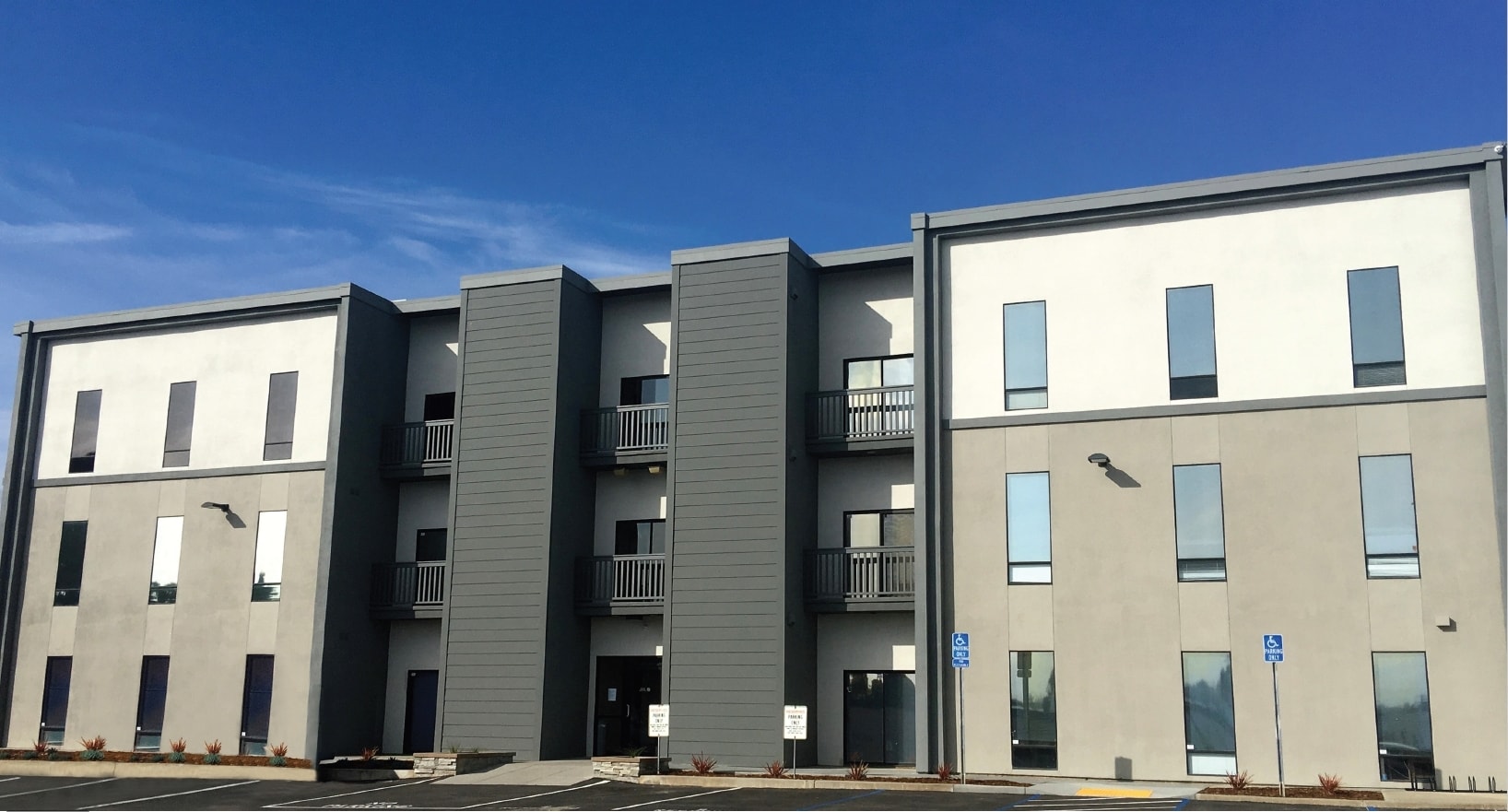 1094 Cudahy Pl, San Diego, CA for lease Primary Photo- Image 1 of 5