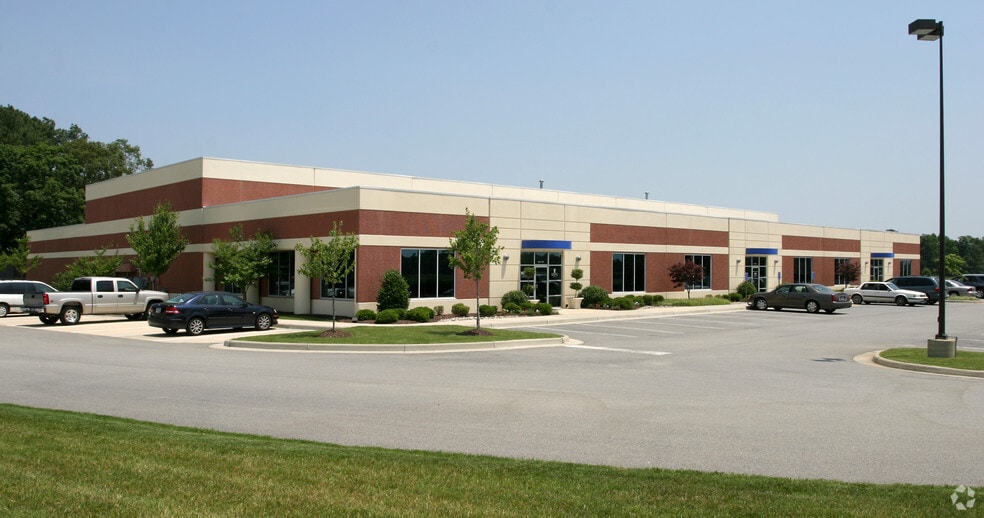 3005 Corporate Ln, Suffolk, VA for lease - Building Photo - Image 2 of 4