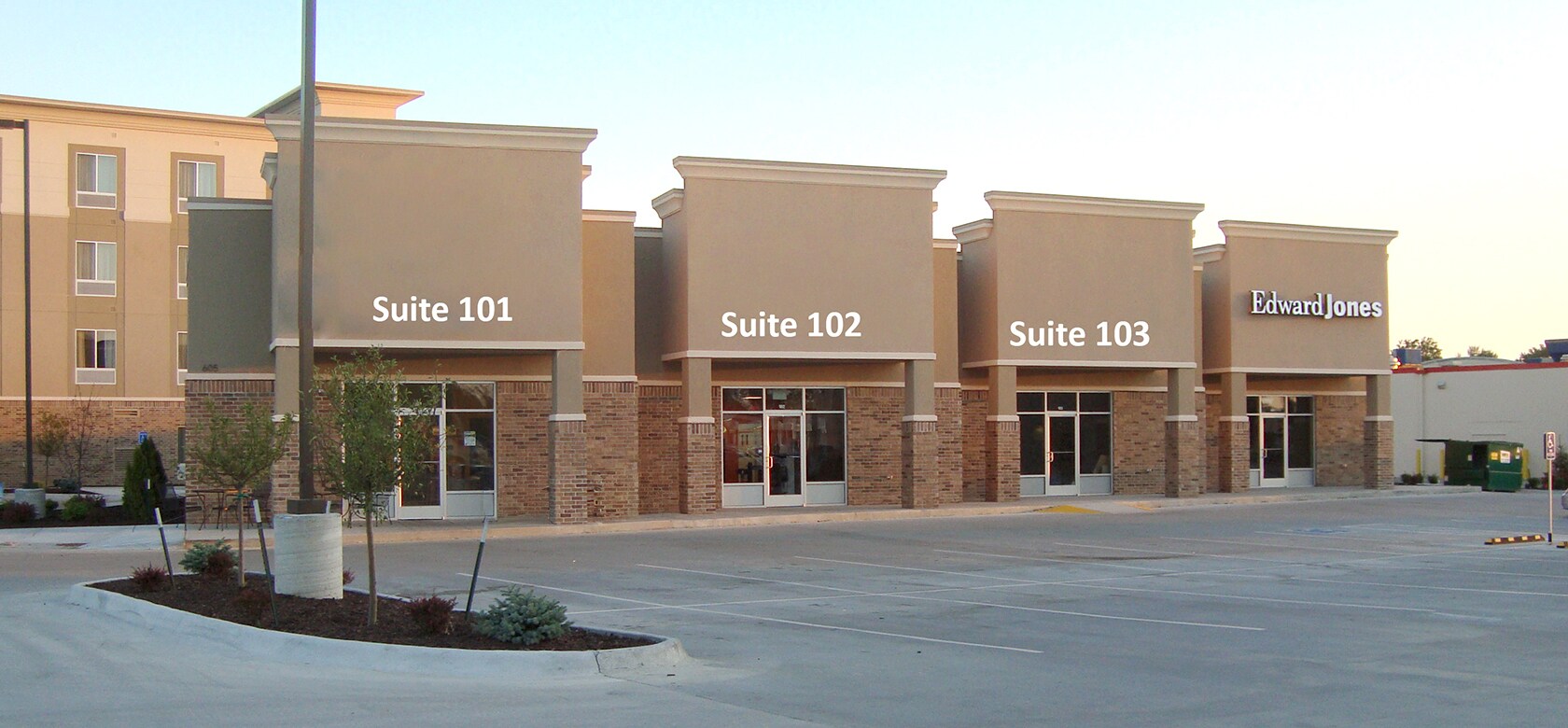 605 NW US Highway 24, Topeka, KS for lease Building Photo- Image 1 of 5