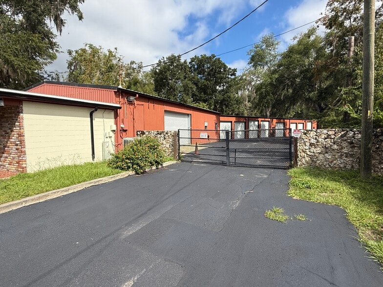 4141 NW 6th St, Gainesville, FL for lease - Building Photo - Image 2 of 16