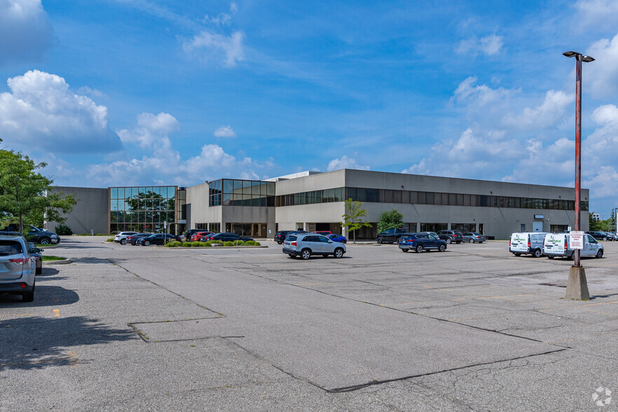 2645 Skymark Ave, Mississauga, ON for sale - Primary Photo - Image 1 of 1