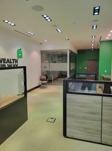 2960 Kingsway Dr, Kitchener, ON à louer - Photo intérieure - Image 2 de 2