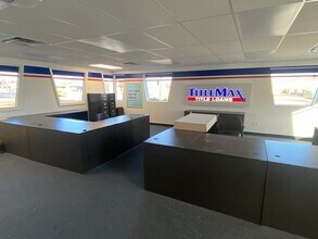 505 W Murdock Ave, Oshkosh, WI for lease Interior Photo- Image 1 of 5