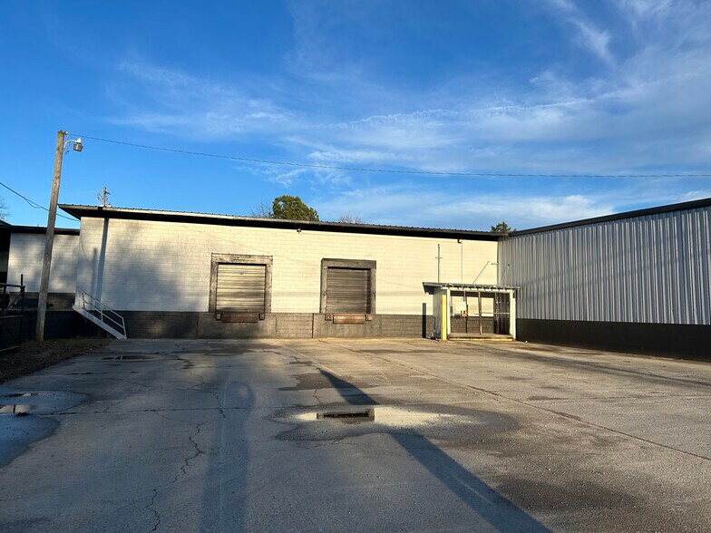 4744 Singleton Station Rd, Louisville, TN à vendre - Photo du bâtiment - Image 2 de 34