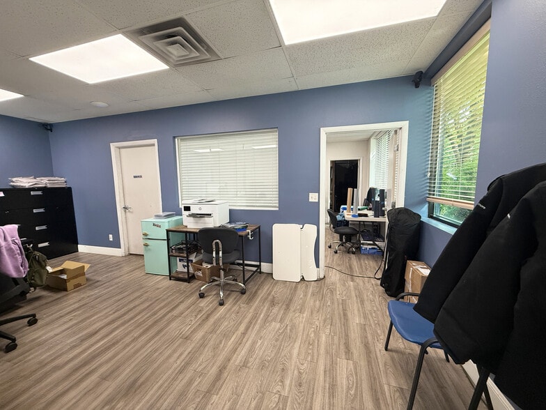 965 N 1430 W, Orem, UT for lease - Interior Photo - Image 3 of 10