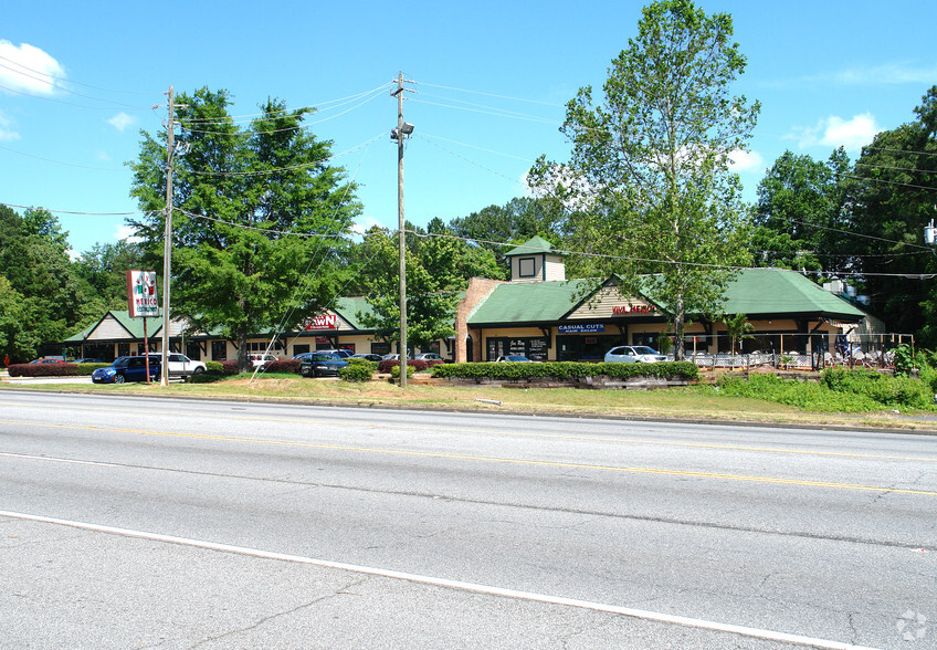 1115 Powder Springs Rd SW, Marietta, GA à louer - Photo du bâtiment - Image 3 de 12