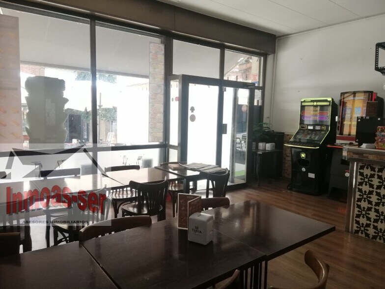 Retail in Barcelona, Barcelona for lease - Interior Photo - Image 1 of 6