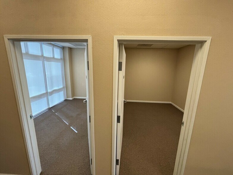 2820 SE 58th Ct, Hillsboro, OR à louer - Photo intérieure - Image 3 de 7