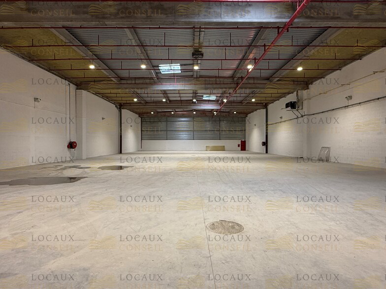 95 Rue Charles Michels, Saint-Denis à louer - Photo du bâtiment - Image 2 de 9
