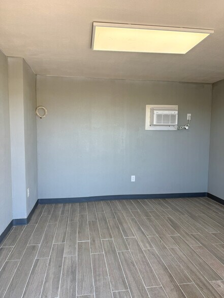 3060 N Nellis Blvd, Las Vegas, NV à louer - Photo intérieure - Image 3 de 4