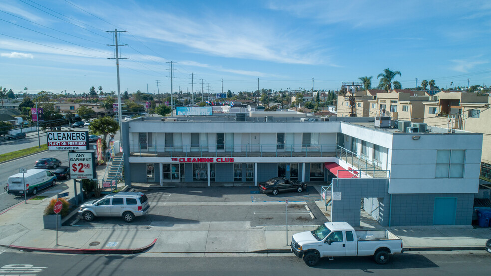 10905 Venice Blvd, Los Angeles, CA à vendre - Photo du bâtiment - Image 1 de 1