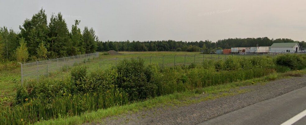 2180 Rue De L Industrie, Ste-Angèle-de-Prémont, QC for sale - Primary Photo - Image 1 of 1