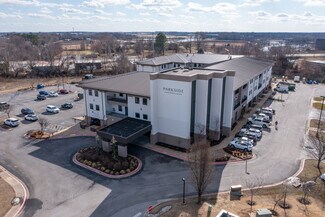 Plus de détails pour 1120 S Walton Blvd, Bentonville, AR - Bureau/Commerce de détail à louer