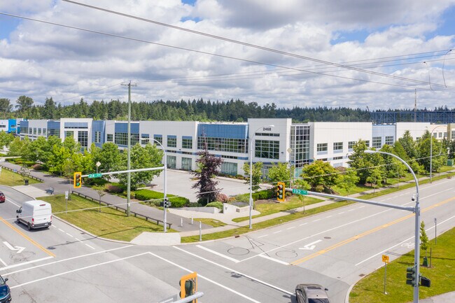 Plus de détails pour 2468 192nd St, Surrey, BC - Industriel à louer