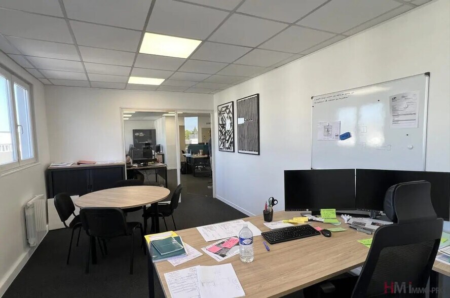 Bureau dans Le Petit-Quevilly à louer - Photo intérieure - Image 1 de 7