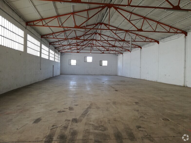 Industrial in Fuenlabrada, Madrid for sale - Building Photo - Image 3 of 9