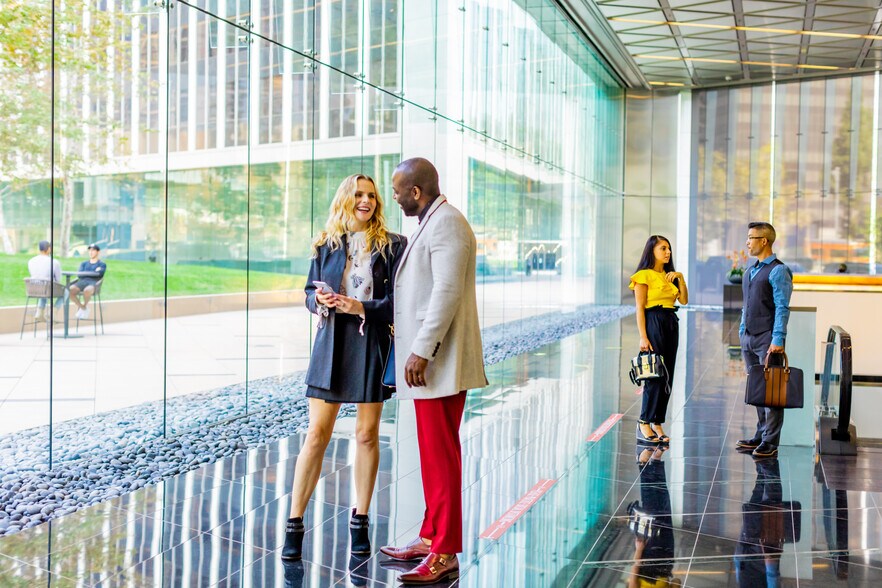 2049 Century Park E, Los Angeles, CA à louer - Photo du bâtiment - Image 2 de 13