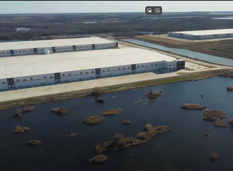 2840 Post Oak Rd, Hutchins, TX for sale - Building Photo - Image 2 of 9