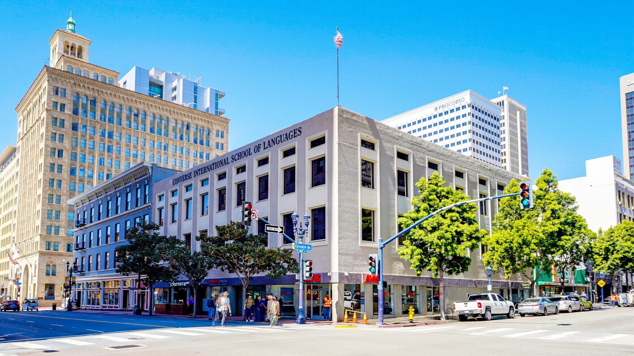 634 Broadway, San Diego, CA à louer Photo du bâtiment- Image 1 de 8