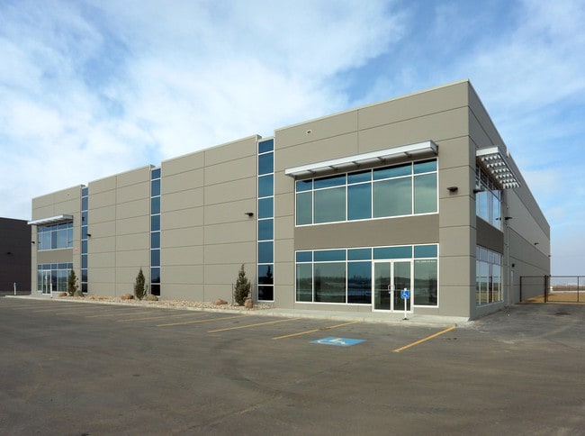 Plus de détails pour 3496 63rd Ave, Leduc, AB - Industriel à vendre