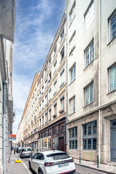 4 Rue Royale, Lyon à vendre - Photo du bâtiment - Image 2 de 3