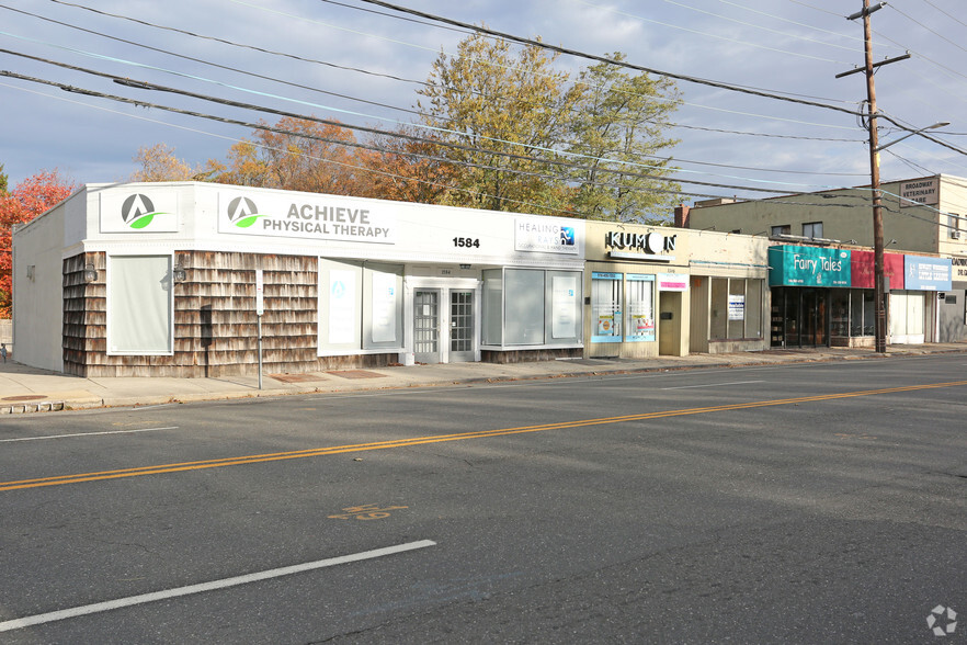 1584-1594 Broadway, Hewlett, NY à vendre - Photo principale - Image 1 de 1