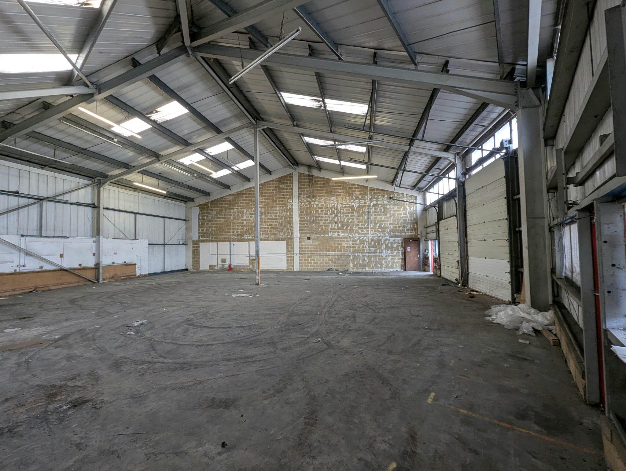 43 Chartwell Rd, Lancing à louer Photo intérieure- Image 1 de 2