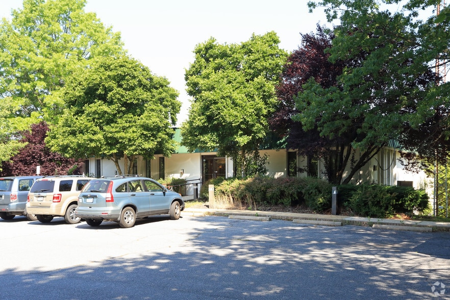 2502 Urbana Pike, Hyattstown, MD for lease - Primary Photo - Image 1 of 3