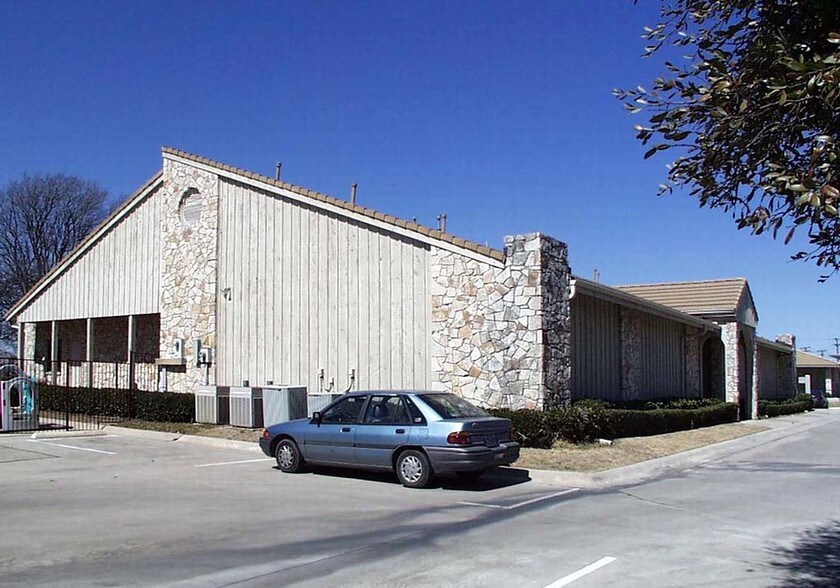 1300 Fulton St, Denton, TX à vendre - Photo du bâtiment - Image 2 de 20